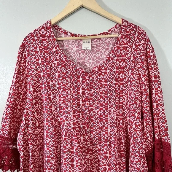 Blair Women's 3/4 Sleeve V-Neck Blouse Red White Pleated Crochet Trim 3XL - Picture 2 of 11